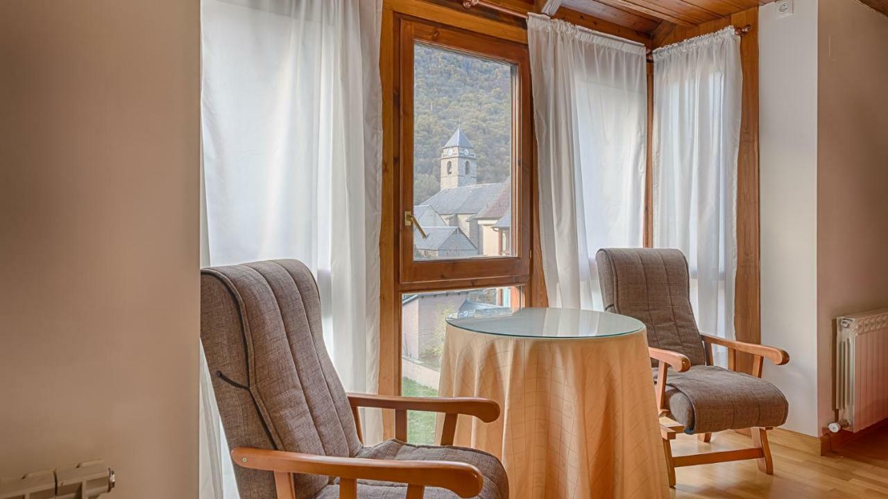 Saplan Real Estate Montlude Apartman Les, Catalonia Kültér fotó