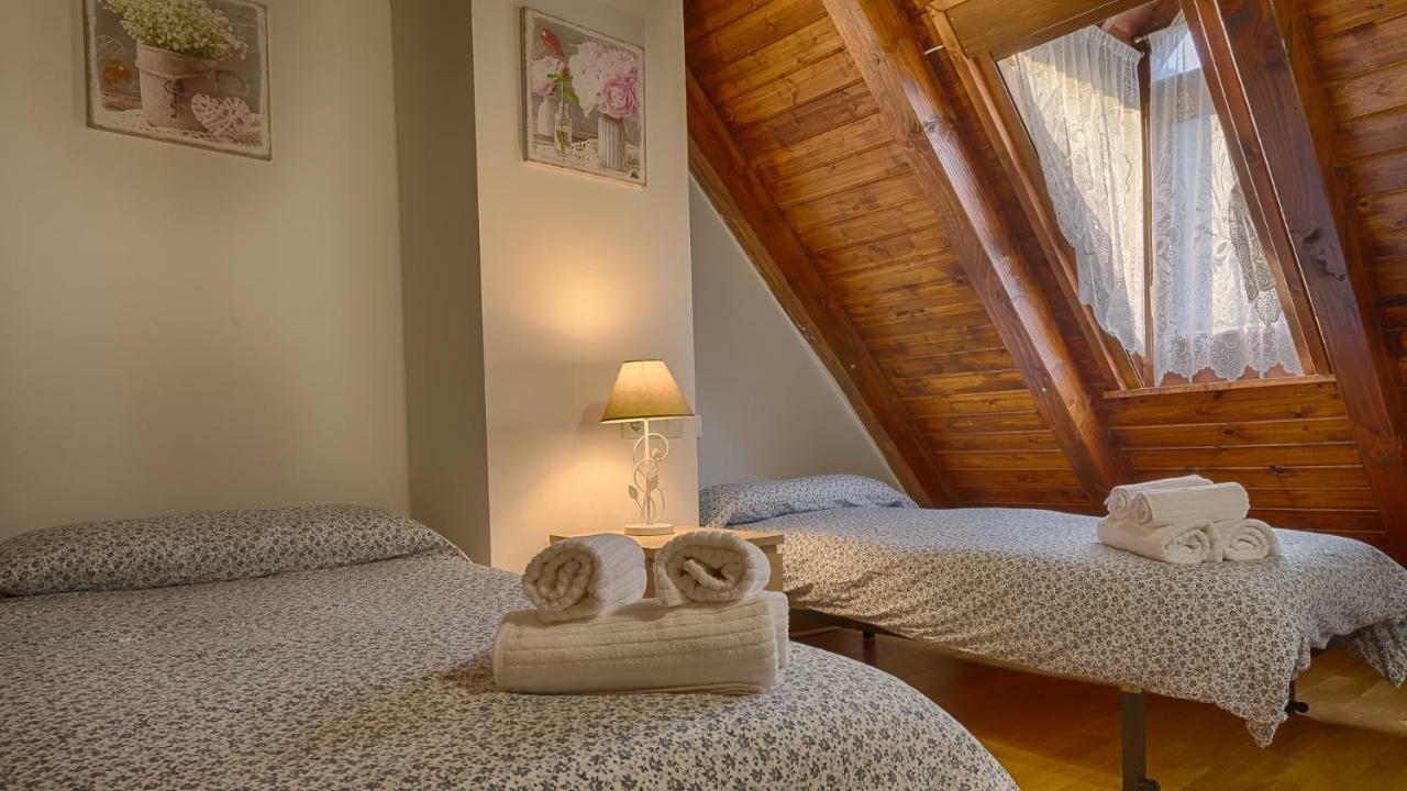 Saplan Real Estate Montlude Apartman Les, Catalonia Kültér fotó