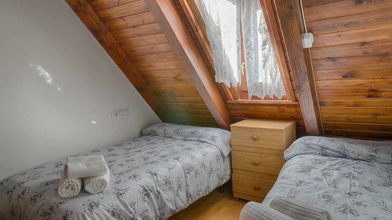 Saplan Real Estate Montlude Apartman Les, Catalonia Kültér fotó