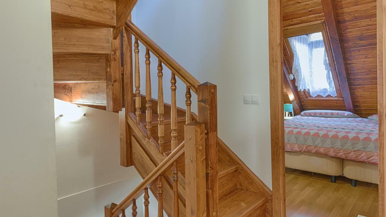 Saplan Real Estate Montlude Apartman Les, Catalonia Kültér fotó